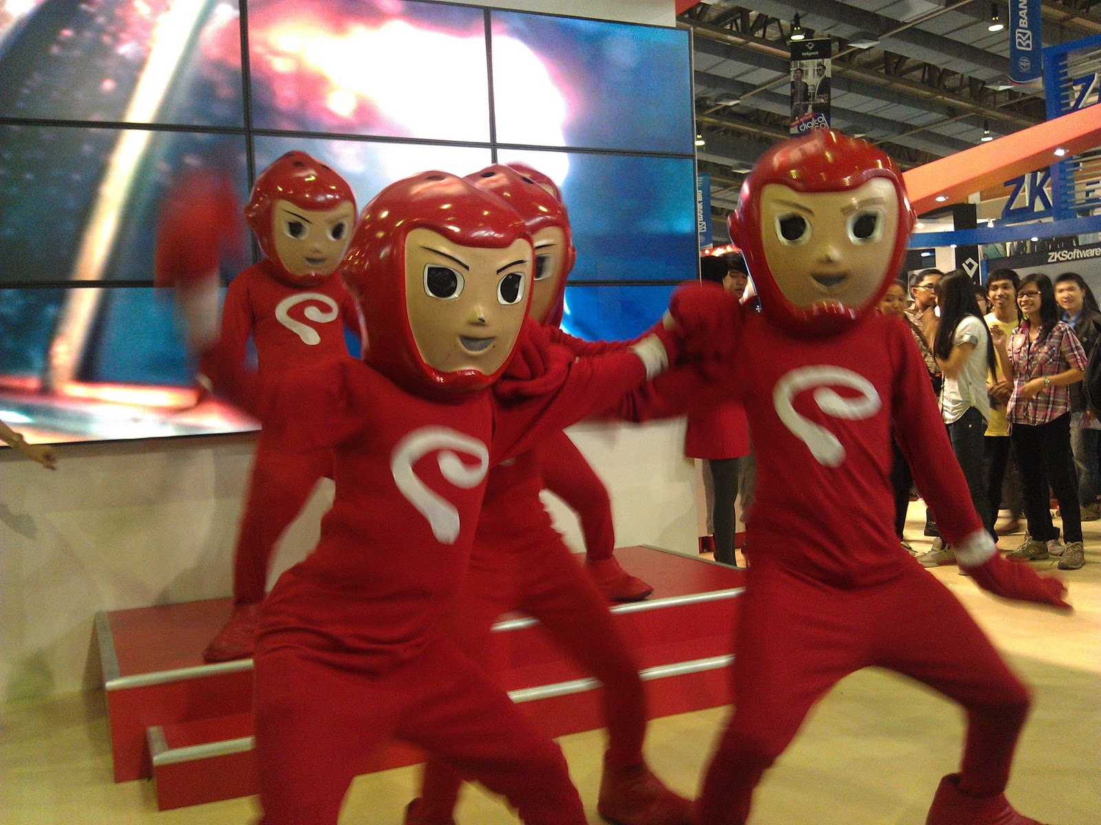 Indocomtech 2013, Smartfren Pamer Smartphone Andromax Terbaru