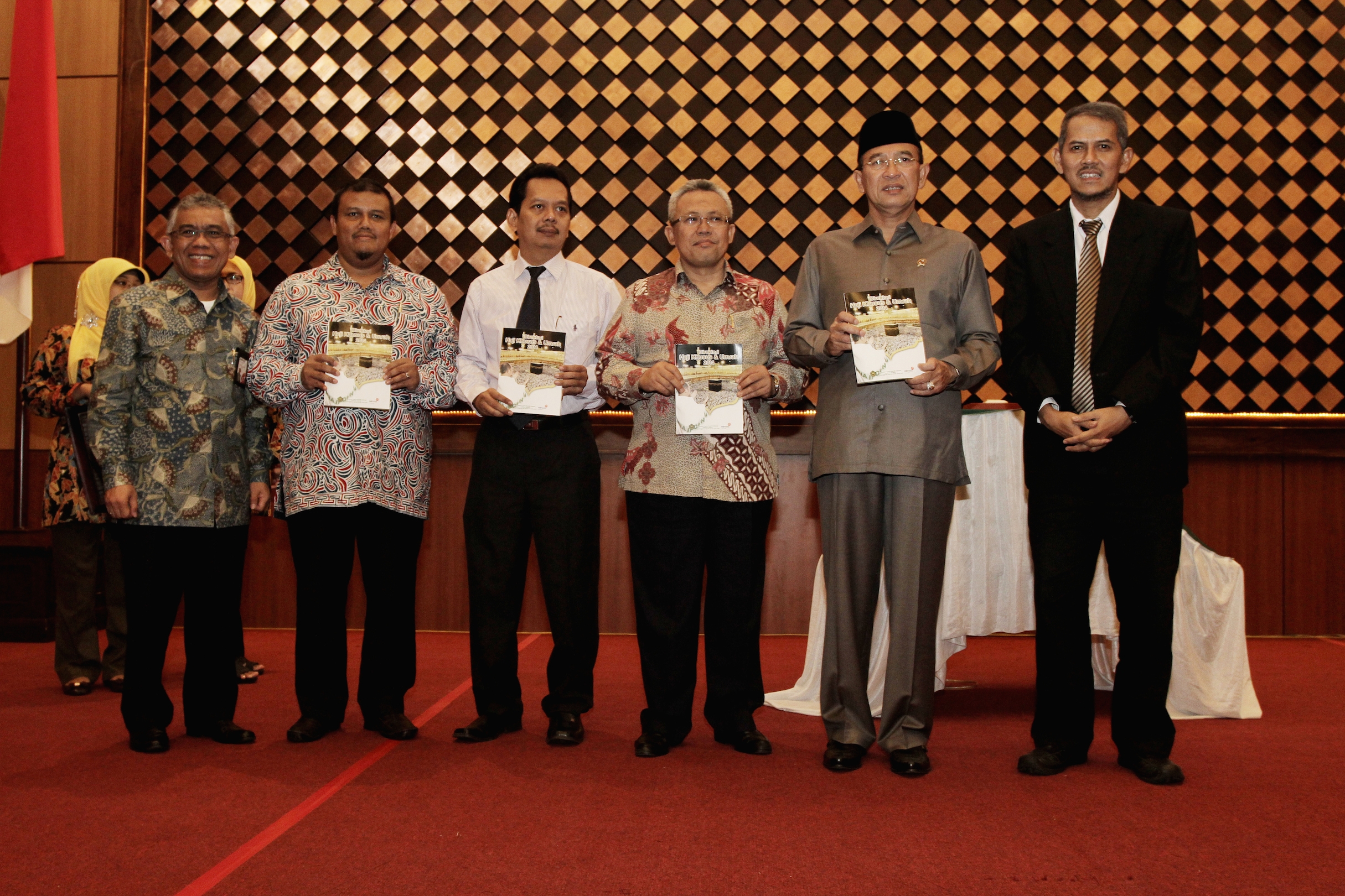 MDMedia & Kemenag Luncurkan Buku Direktori Haji & Umrah
