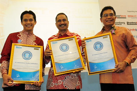 Telkom Group Raih Penghargaan TOP IT & TOP Telco 2014