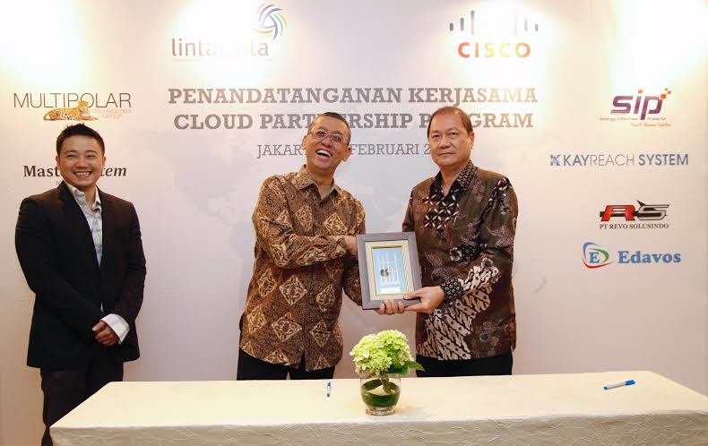 Tingkatkan Penetrasi Cloud, 8 Perusahaan IT Jalin Kerjasama