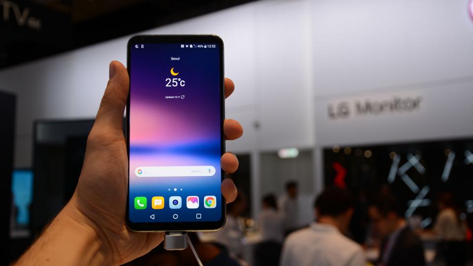 LG Luncurkan LG V30S ThinQ