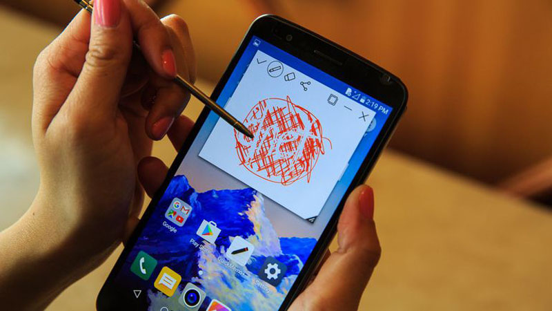 LG Q Stylus Punya Pen Stylus Mirip Galaxy Note