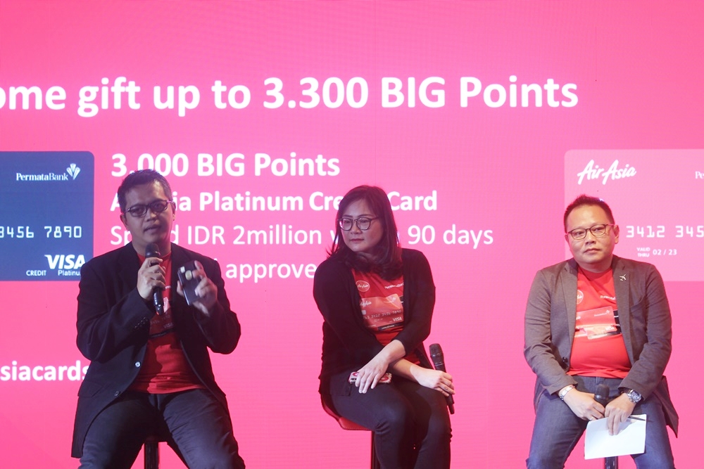 PermataBank Luncurkan AirAsia Debit Card & AirAsia Platinum Credit Card
