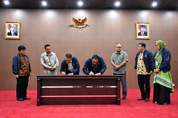 SICANTIK di PTSP untuk Mendukung Implementasi Sistem Online Single Submission (OSS)