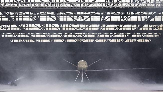 BPPT dan PT DI Luncurkan Drone Militer Buatan Indonesia Black Eagle