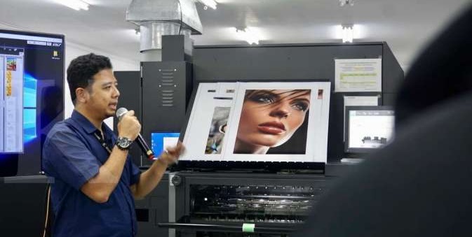 Astragraphia ‘Pede’ Mampu Pasarkan dan Beri Layanan Servis Mesin Cetak Digital Fujifilm di Indonesia