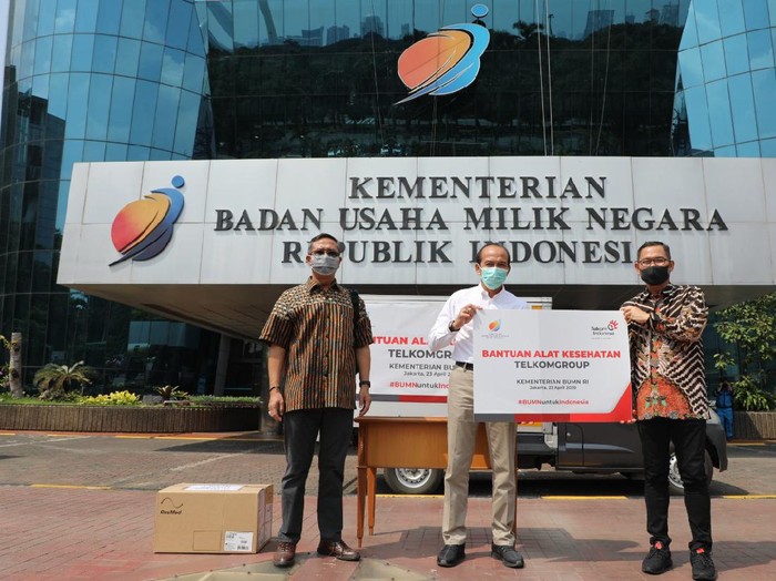 Lawan Corona, Telkom Serahkan 44 Ventilator ke Yayasan BUMN