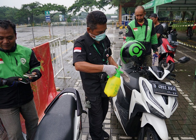 Sosialisasi Aturan Jaga Jarak Aman ke Kalangan Pengemudi, Gojek Kerahkan Tim