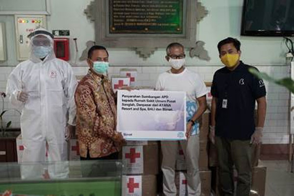 Jaringan Hotel Ayana dan Biznet Donasikan APD ke Beberapa RS di Bali