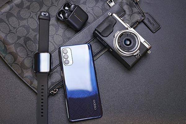 OPPO Reno4 dan OPPO Watch Meluncur di Indonesia