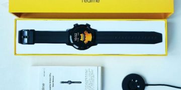 Mengintip Isi Box Realme Watch S Pro
