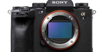 Sony Rilis Kamera Mirrorless Terbaru Bersensor 50MP