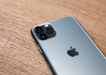 iPhone Layar Lipat Pertama Sedang Dikembangkan?