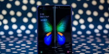 Samsung Dikabarkan Siap Pasok Panel Layar Lipatnya ke Pesaing