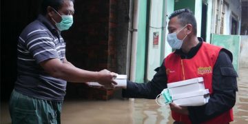 Lewat Mobil Klinik, Indosat Ooredoo Salurkan Bantuan untuk Korban Banjir