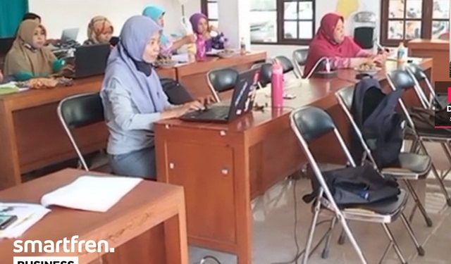 Smartfren Business Berhasil Wujudkan Smart Village di Kulon Progo
