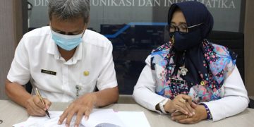 Pejabat Struktural Diskominfo Kota Tegal Tandatangani Perjanjian Kinerja 2021