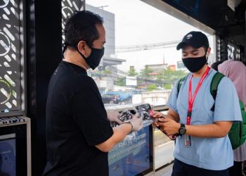 Bersama KPK dan LRTJ, JakLingko Selenggarakan Kampanye Antikorupsi Lewat Bagi-Bagi Masker