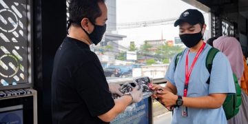 Bersama KPK dan LRTJ, JakLingko Selenggarakan Kampanye Antikorupsi Lewat Bagi-Bagi Masker