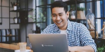 Perluas Pangsa Pasar, Sharp Siap Masuk ke Segmen Notebook di Bawah Rp7 Juta