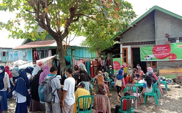 Indosat Ooredoo Terjunkan Mobil Klinik ke Lokasi Terdampak Banjir di NTT dan NTB