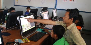 Ilustrasi Hybrid Learning