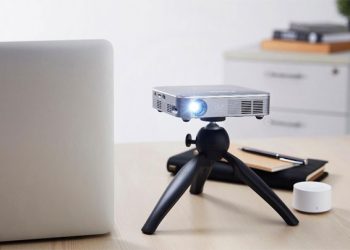 Canon MP250, Proyektor Mini Tanpa Kabel Mudah di Bawa ke Mana Saja