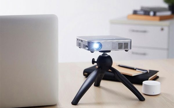 Canon MP250, Proyektor Mini Tanpa Kabel Mudah di Bawa ke Mana Saja