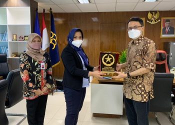 Kemensetneg – Kemenkumham Lakukan Proses Serah Terima Pengaksesan Sistem AHU Online