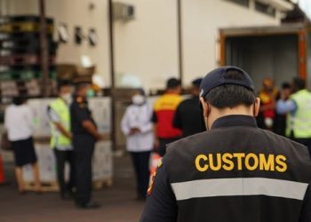 Bea Cukai Fasilitasi Impor Vaksin dan Alkes di Jawa Timur dan Jakarta
