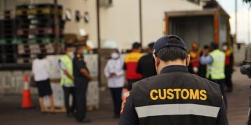 Bea Cukai Fasilitasi Impor Vaksin dan Alkes di Jawa Timur dan Jakarta