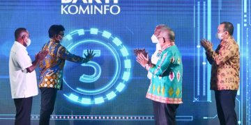 Akses Telekomunikasi dan Peresmian BTS 4G di Provinsi Papua Barat, yang berlangsung di Swiss Belhotel Manokwari, Rabu (06/10/2021).