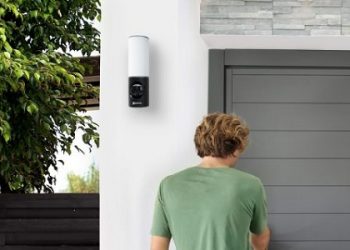 EZVIZ LC3: Perangkat dengan Fungsi Ganda, Lampu Dinding Sekaligus Kamera Keamanan