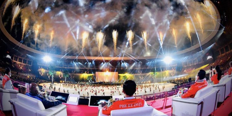 Pembukaan PON XX di Stadion Lukas Enembe, Kabupaten Jayapura, Provinsi Papua, Sabtu (02/10/2021) malam.