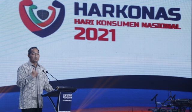Puncak Harkonas 2021: Mendag Berikan Penghargaan Daerah Peduli Konsumen