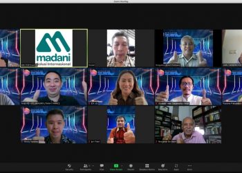 PT Mandiri Utama Finance (MUF) dalam sesi presentasi Penjurian TOP Digital Awards 2021 yang dilakukan secara virtual, Jumat (29/10/2021) (Foto: Dok. IT Works)