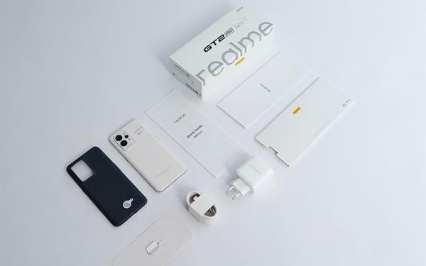 Intip Isi Kotak Ramah Lingkungan realme GT 2 Pro, Ada Apa Saja di Dalamnya