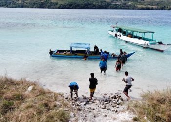 Dukung Kampanye #BeABlueTraveler, Menangkan 3 Paket Ecotrip ke Alor
