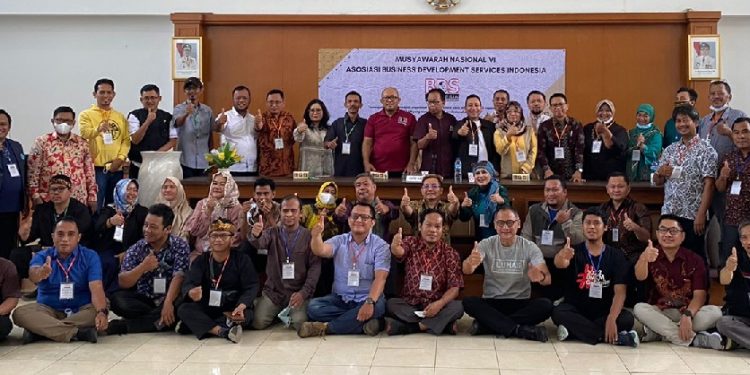 Kemitraan Strategis ABDSI dan Altiuspeople dalam Program UMKM Juara dengan Berdigital