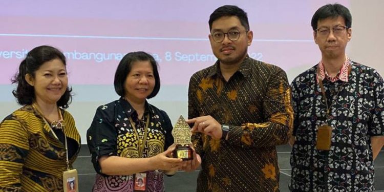 Briefer dan Universitas Pembangunan Jaya Kolaborasi Pengembangan Keahlian Komunikasi Digital