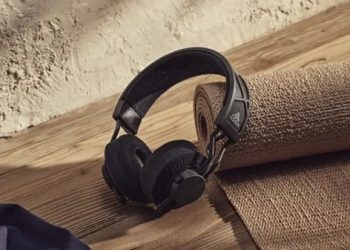 Resmi Dipasarkan, Segini Harga Headphone Tenaga Surya Adidas RPT-02 SOL