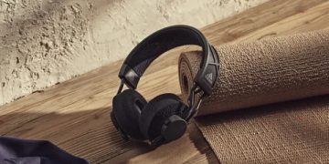 Resmi Dipasarkan, Segini Harga Headphone Tenaga Surya Adidas RPT-02 SOL