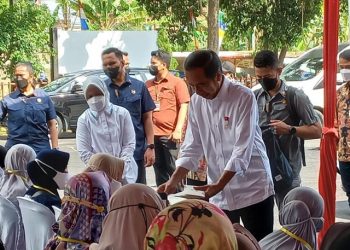 Dipercaya Salurkan BLT BBM, Ini Strategi PT Pos Indonesia