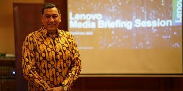 Sumir Bhatia: “Team Work Makes the Dream Work”