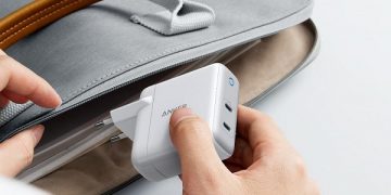 ANKER Powerport Atom PD 2, Bisa Isi Daya Dua Gadget Sekaligus Termasuk MacBook