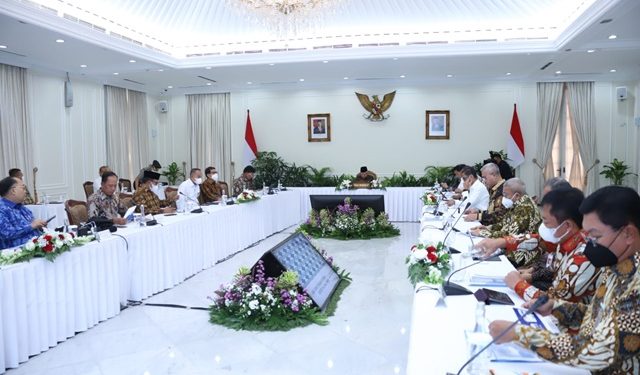 Pimpin Rapat, Wapres Minta Kementerian PANRB Pacu MPP Digital