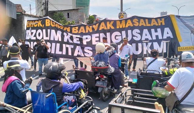 Korban BUMN Istaka Karya Demo Tuntut Pemerintah Bertanggungjawab Utang Rp1,1 Triliun.