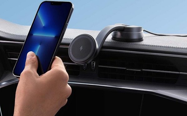 Charger Wireless Mobil Ini Dijual Rp900 Ribuan, Fiturnya?