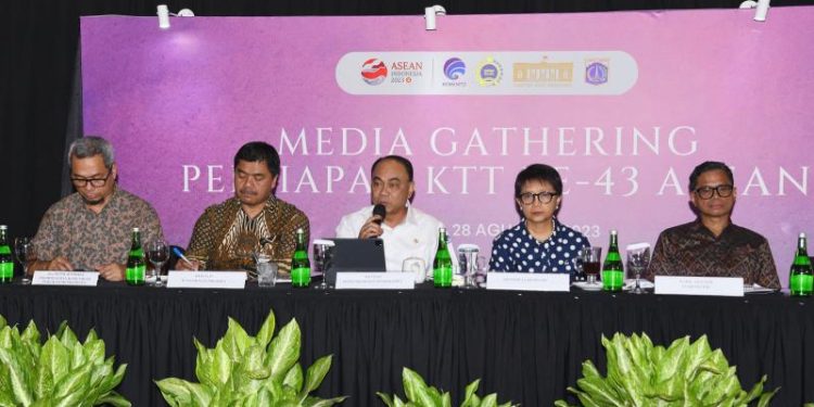 KTT ke-43 ASEAN