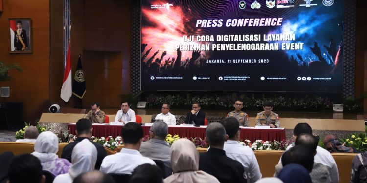 Konferensi pers Uji Coba Digitalisasi Layanan Perizinan Penyelenggaraan Event